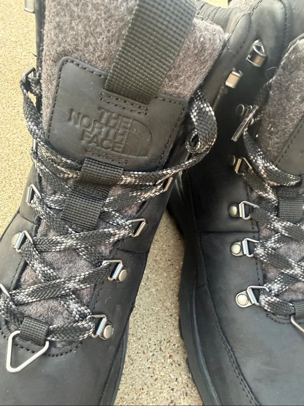 The North Face Bergen Leather Waterproof Winter boots